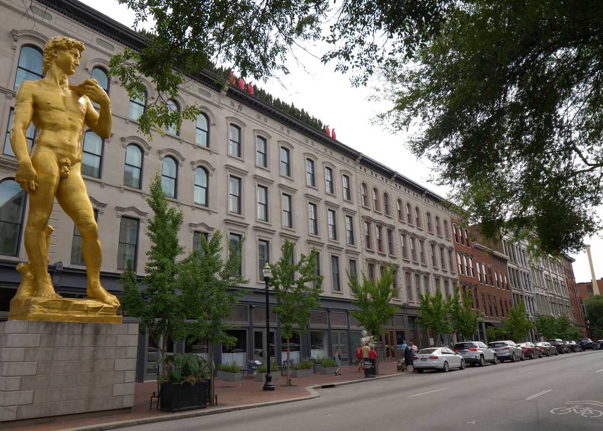 Golden David statue at Main Street in Louisville - LOUISVILLE, USA - JUNE 14, 2019